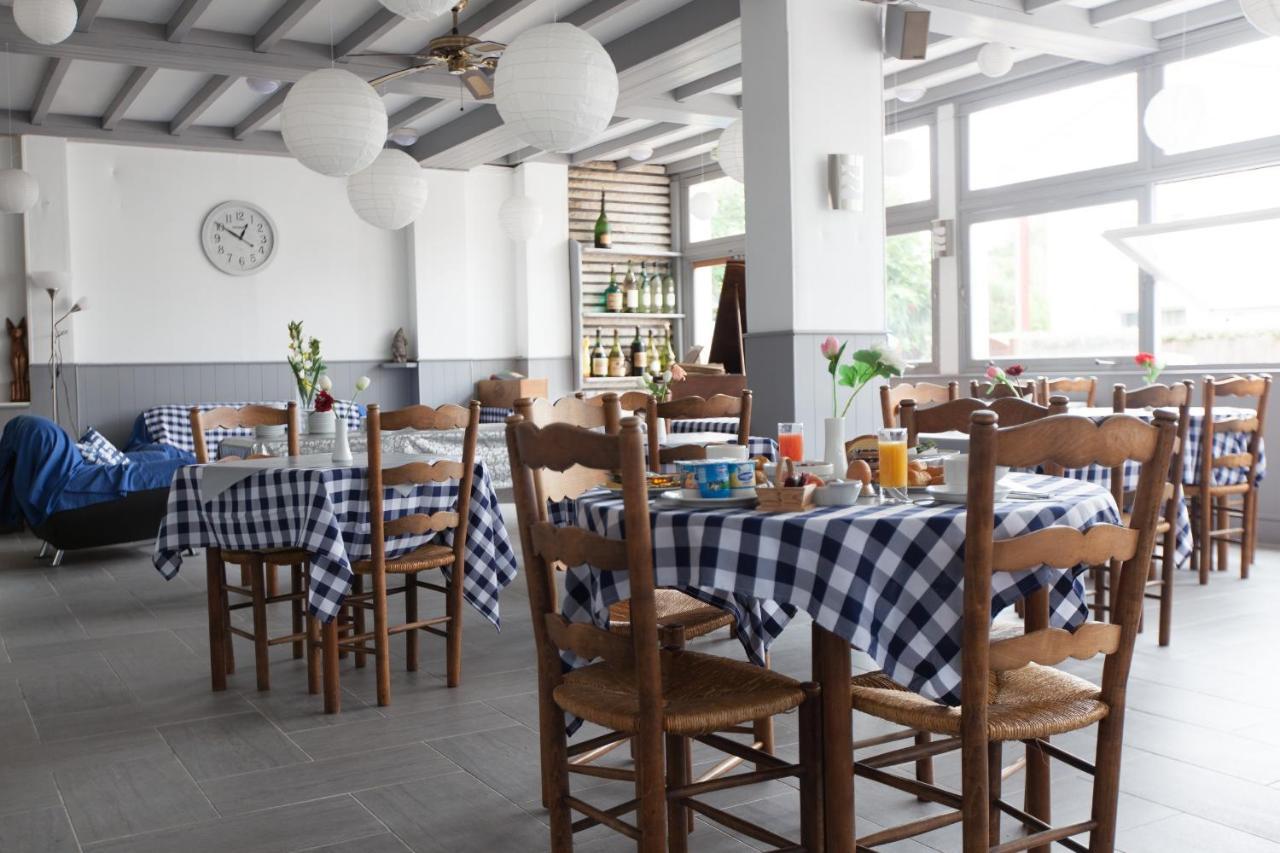 Le Pavillon Bleu Hotel Restaurant Royan Exteriör bild